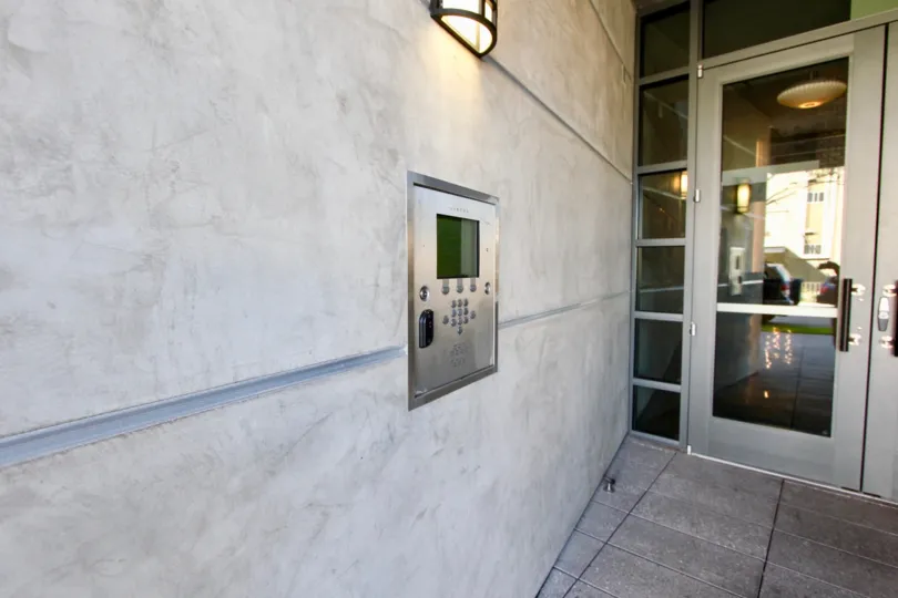 Buzz in your guest in 1Mission Mission Hills California