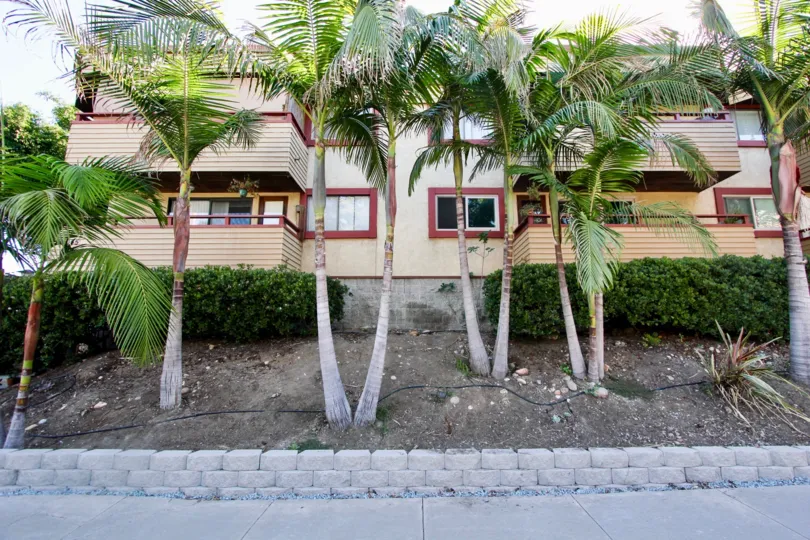 4055 Falcon Hills in California, All Hills in Mission Hills, California 4055 Falcon, Mission Hills Located in California