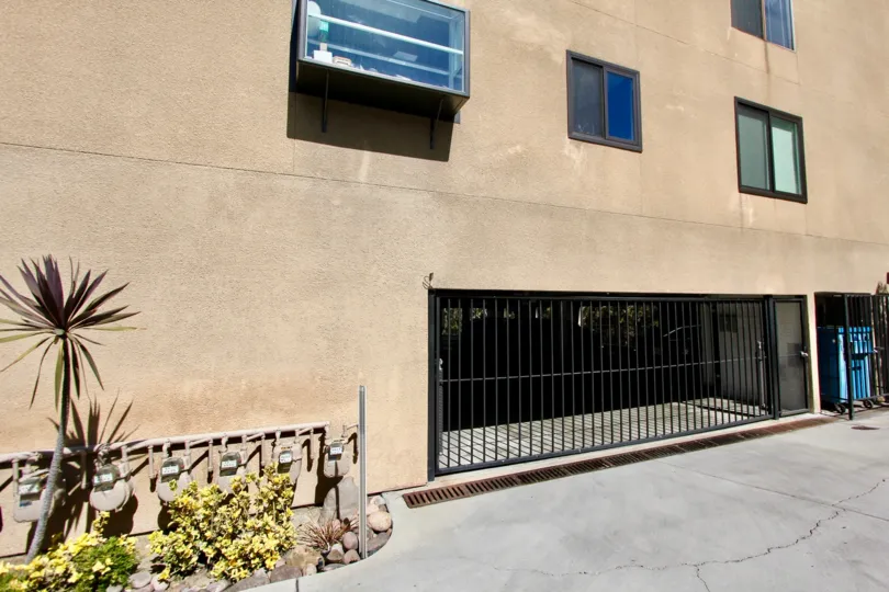 View of a front of residence with a long metallic door in the Maplefront