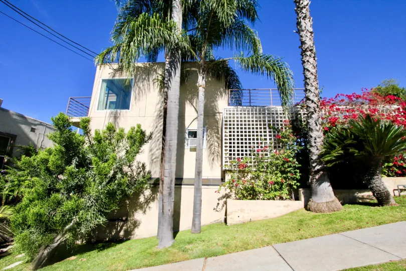 Park with high and lows walking path in Redwood Condominiums.