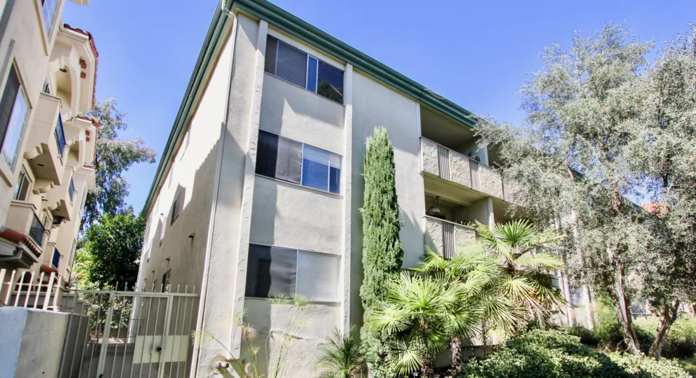 An apartment block in Mission Hills California on a sunny day