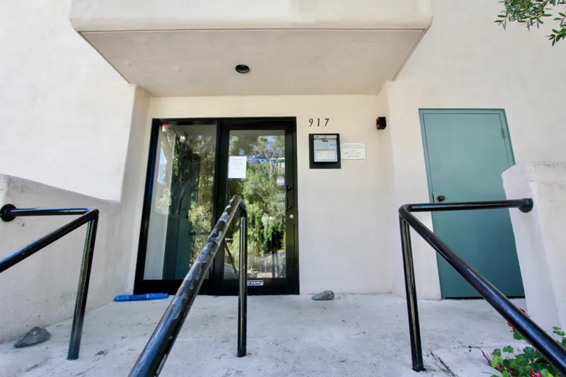 Building 917 of Torrance Canyon Community in the city of Mission HIlls