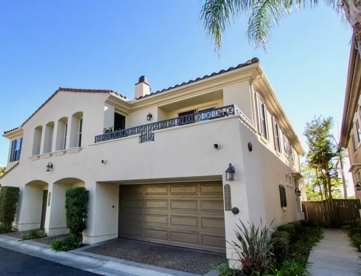 Spacious balcony over garage at Bungalows at Escala in Mission Valley, CA