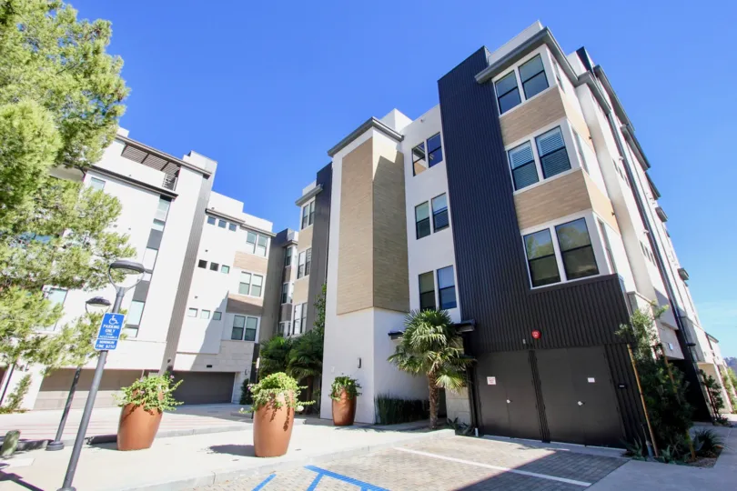 Modern apartment building with ample parking in Mission Valley, CA
