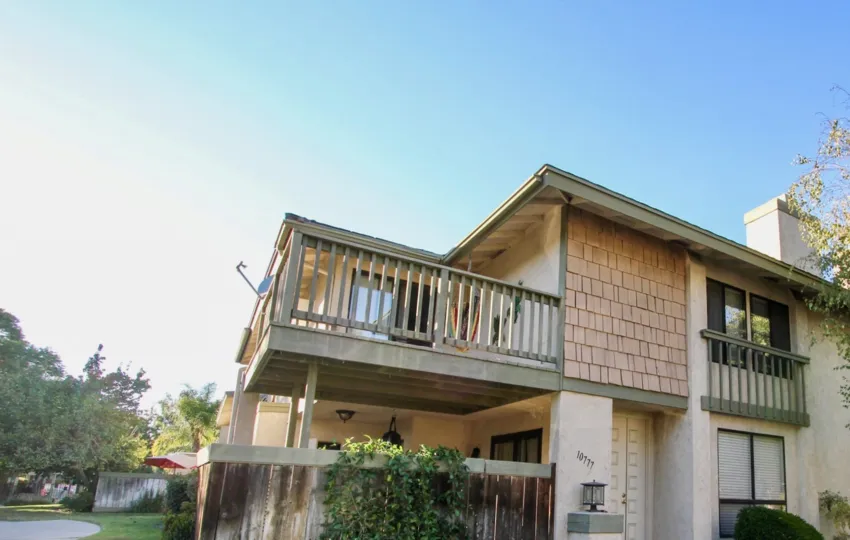 Large second story balcony at Mission Playmore in Mission Valley, California.