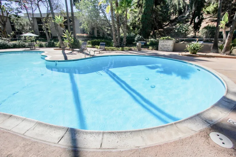 The Bluffs is ideally located in Mission Valley in San Diego Zip Code 92108. This is a tropical and lush condo complex with 2 pools, lighted tennis courts, gym, and a clubhouse. You can walk to the mall and restaurants from the Bluffs in San Diego. There 