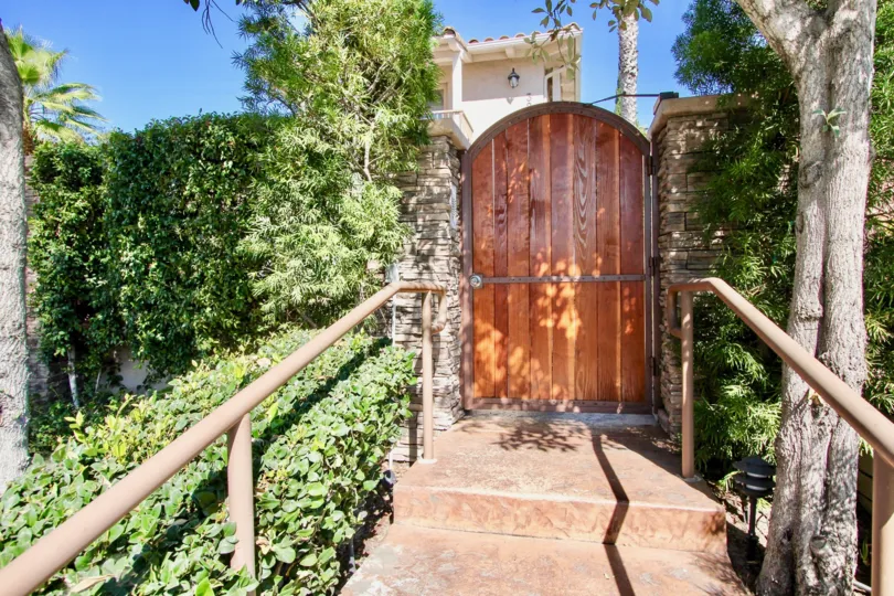 Collier Court wooden Finish is a wow!. Beautiful and green masterpiece, Normal Height, California