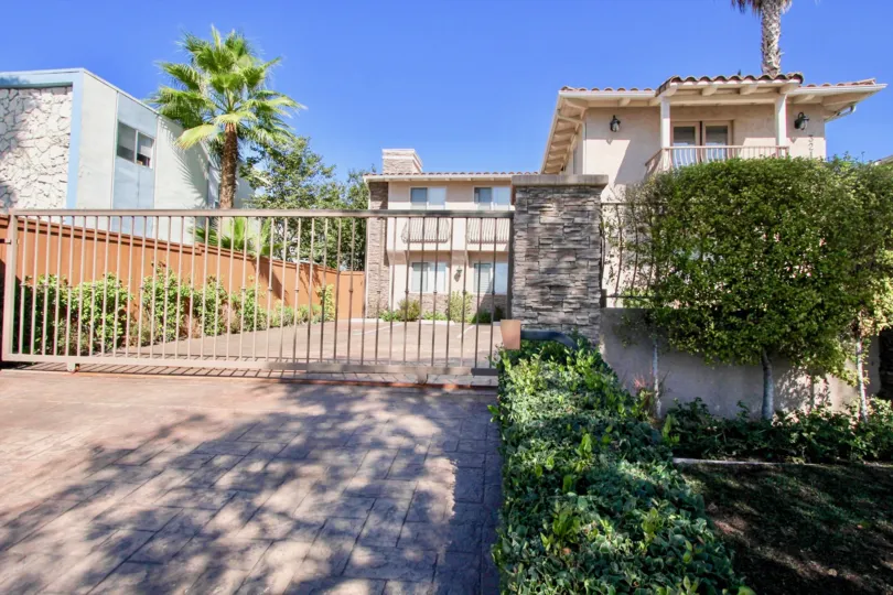 Community of Collier Court standing out in style and urban beauty with its buildings and green nature in Collier Court, Normal height, California