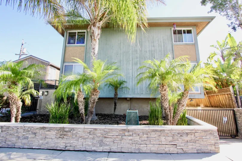 Beautiful condo community patio, and two undergroung parking spaces with storage
