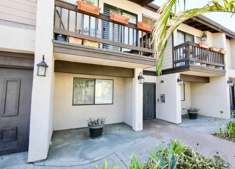 Nice townhomes, gated security entrances, good sized balconies, patio spaces, well lighted, composite exterior