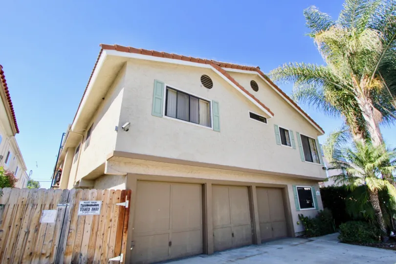 The closed garage doors of a house in Hawley Boulevard