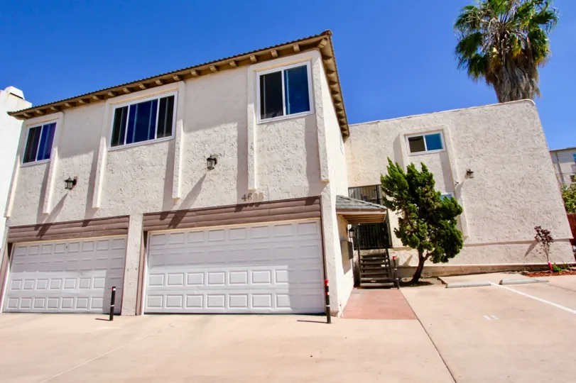 A sunny day at Hilltop Condominiums in Normal Heights, California.