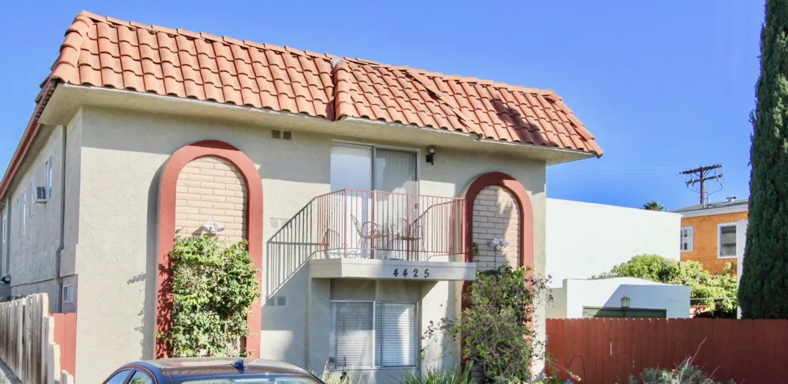 Beautiful condo Fully Gated Community with a beautiful balcony