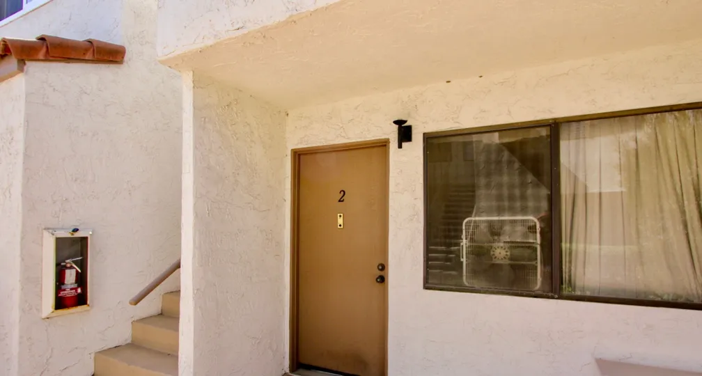 THE 2 APARTMENT IN THE MISSION VILLAS WITH THE FAN, WINDOW, SCREEN, FIRE SAFETY