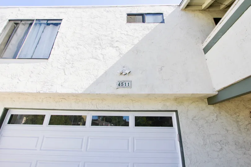 THE 4511 APARTMENT IN THE OAKTREE VILLAS WITH THE SHUTTERS, WINDOWS