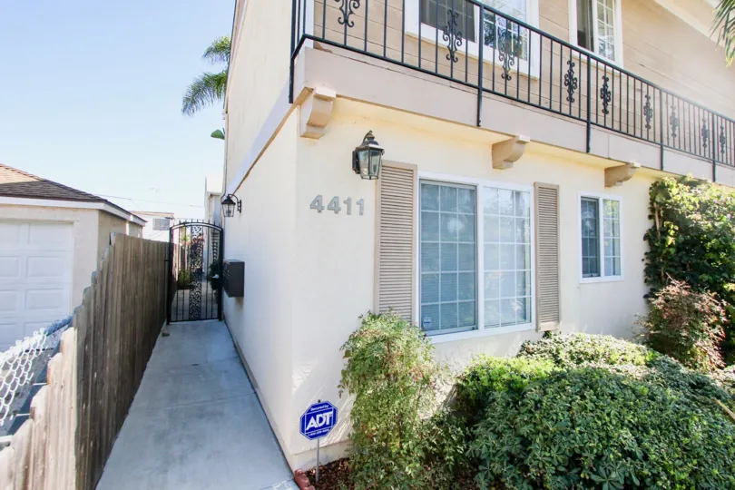 Two floors building with security protection in Wilson Villas