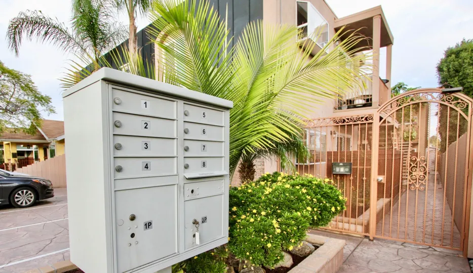 Railing gate with huge walk-in area to 3345 29th Street.