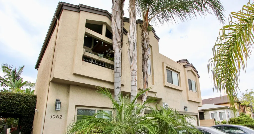 3962 Bancroft St ,North Park  , California,beige building,number
