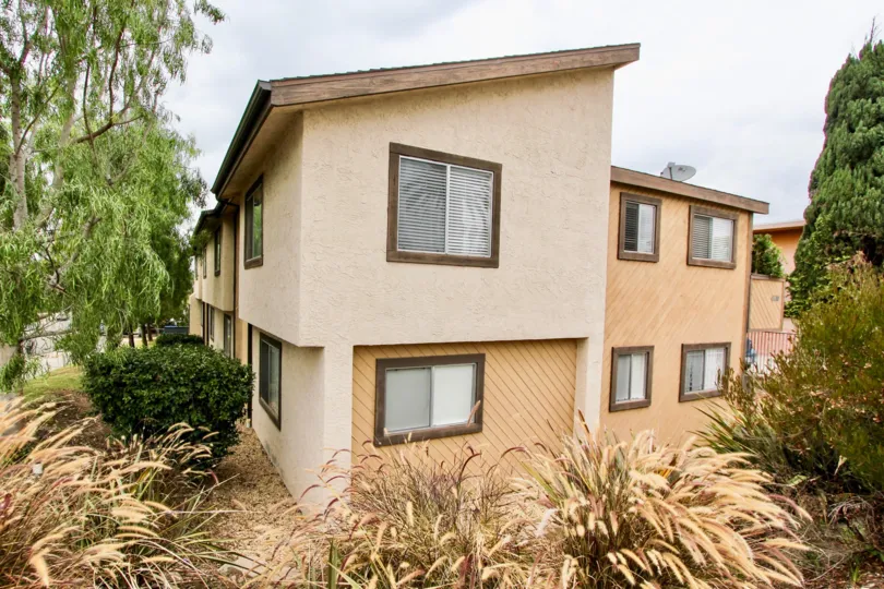 Balboa most attractive and nice bungalow and nice color in this bungalow and outside nature looking very attractive