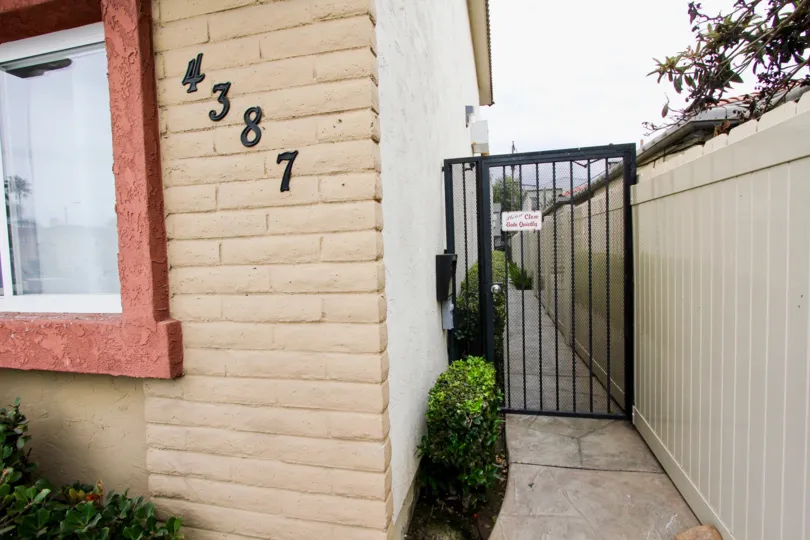 Bella Villaggio  , North Park, California, black gate,number