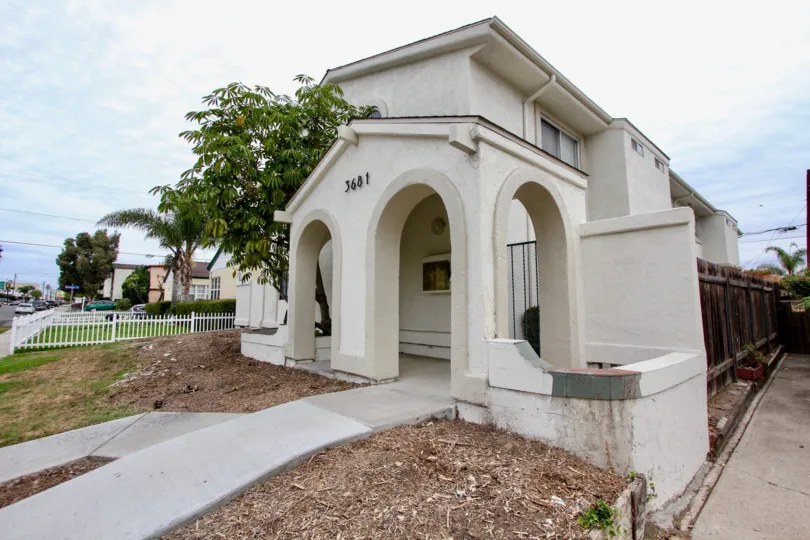 The outside view of Casa Diego II is very spacious and clean