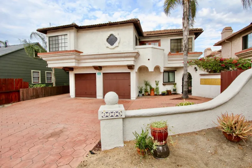 Casa Frontera I IN NORTH PARK MOST BEAUTIFUL LUXURIOUS PALACE LOOKING EVERY WHERE GREENERY CLEAN AREA BEAUTIFUL TREE VISIT AND ENJOY