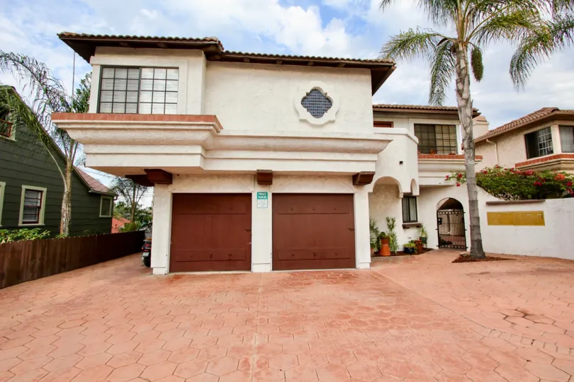 Bike is parked at the side of the house in the Casa Frontera II