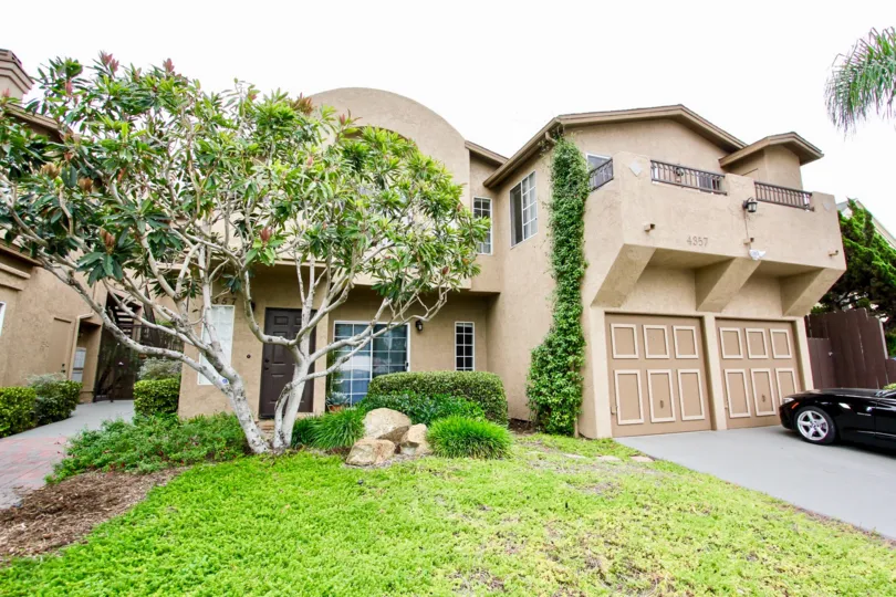 A view of the well kept property at the Desert Knoll Community in North Park, CA