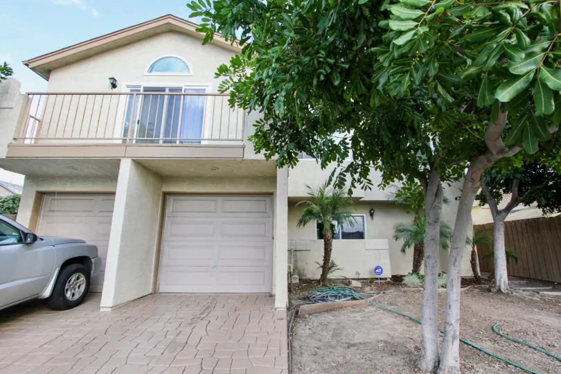 2 story Home with 2 car attached garage in Felton Heights of North Park
