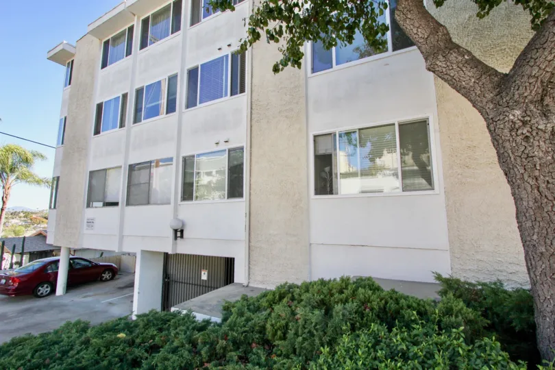 Horizon House NICE AND FABULOUS BUILDING COMFORTABLE STAYING PLACE WITH CAR PARKING PEACEFUL AREA