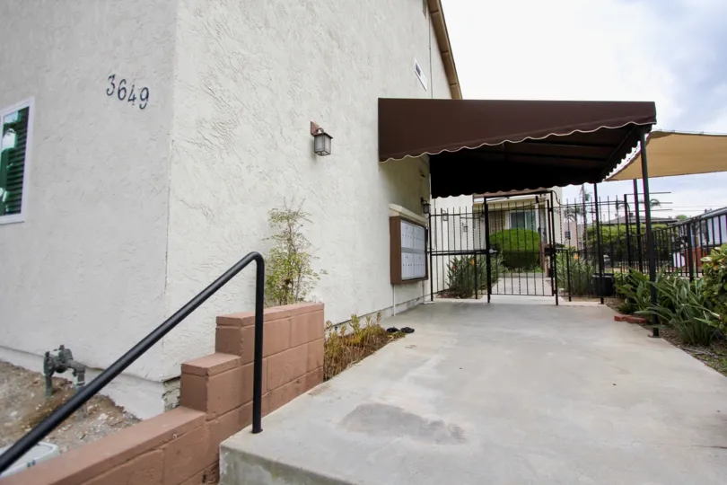 Louisiana at the Park  ,North Park  ,California,number, rough wall