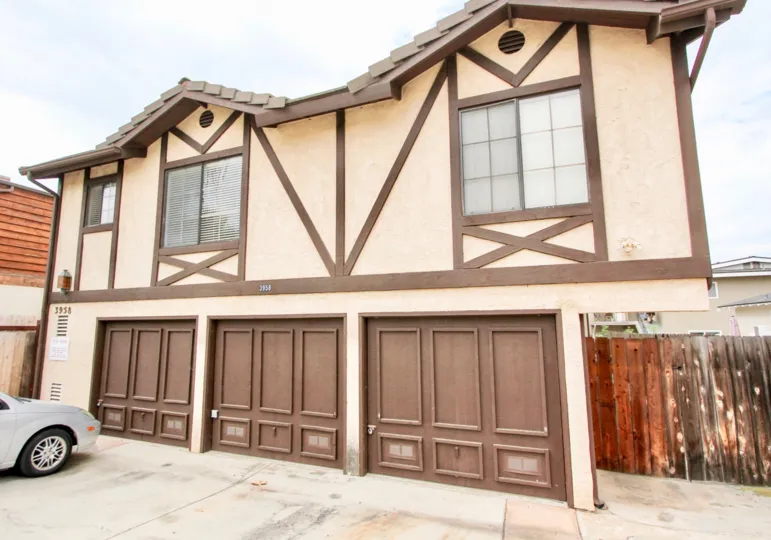 Beautiful country house in Louisiana Heights, North Park CA