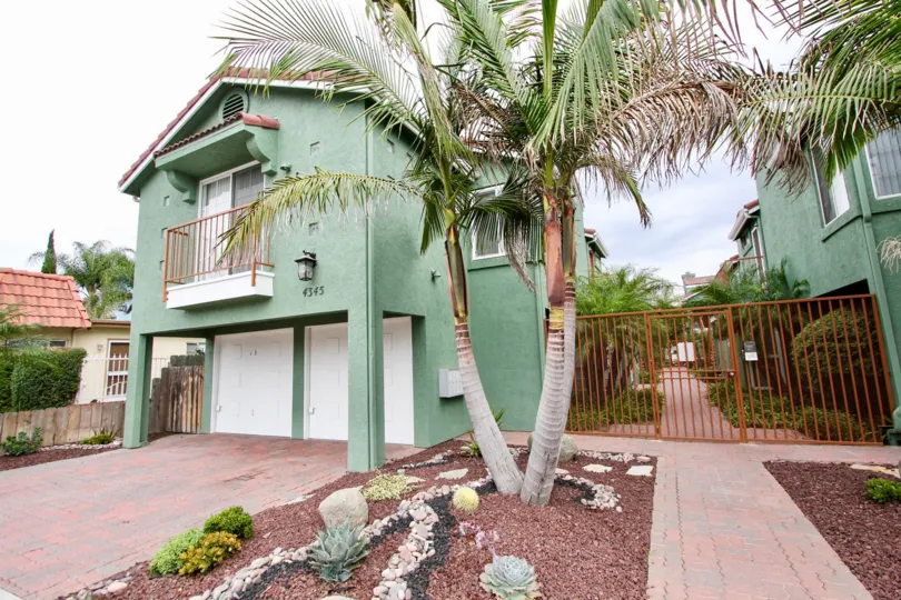 the majestic palms is a green house of the north park city in ca