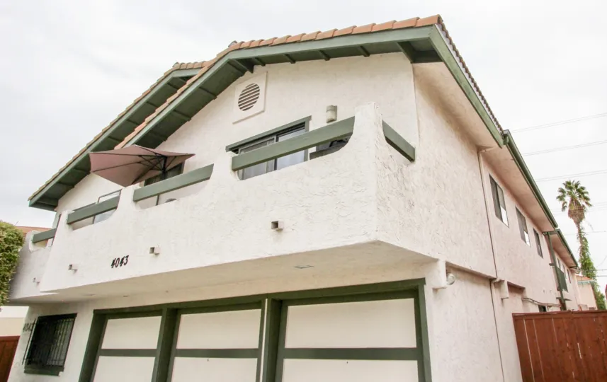 Utah Heights, North Park  ,: California,light pink building
