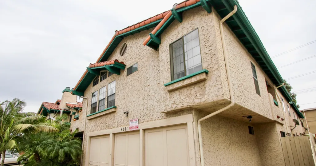 Utah Park  , North Park , California, brown building,orange border