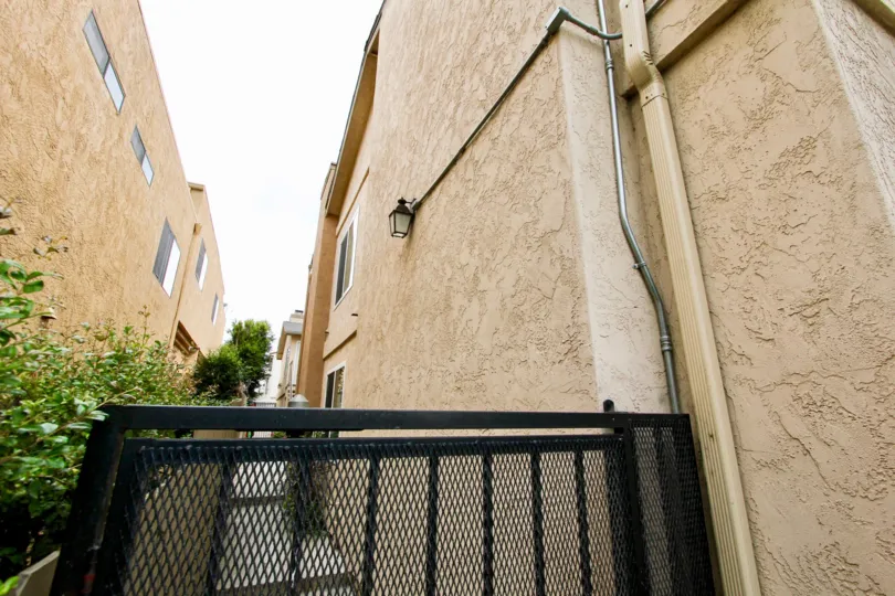 alleyay between two condos in villa terrace condos located in North Park, California