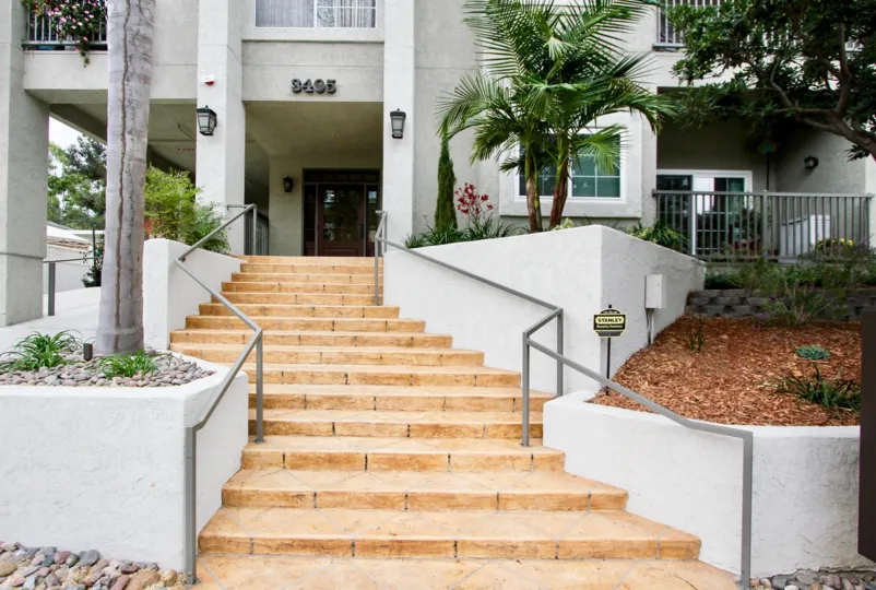 The Apartment in the Wilshire on the Park marked with 3495 number and has flowers and plants