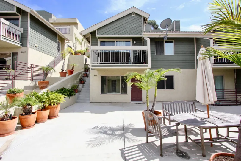 Private courtyard at Bay Pointe in Ocean Beach, California.