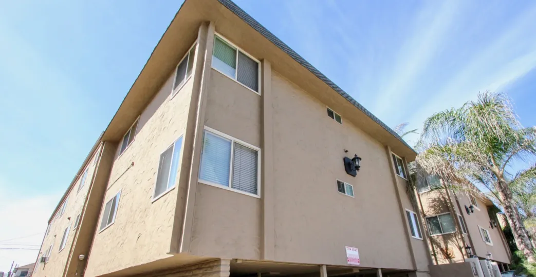 View from the outside corner of an apartment building in Ocean Beach, CA