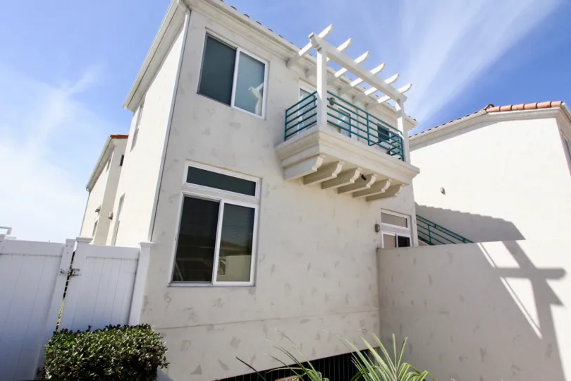 Row house side view of Ocean Front Condos, Ocean Beach, California