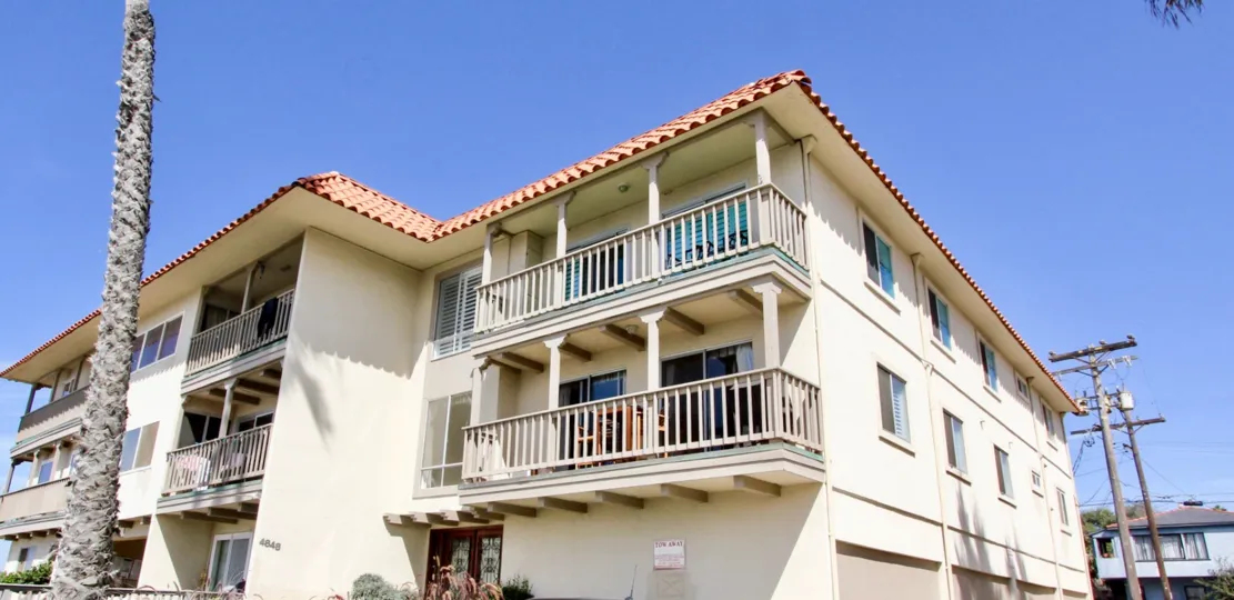 A step shaped roof of two floors group home of Oceanus.