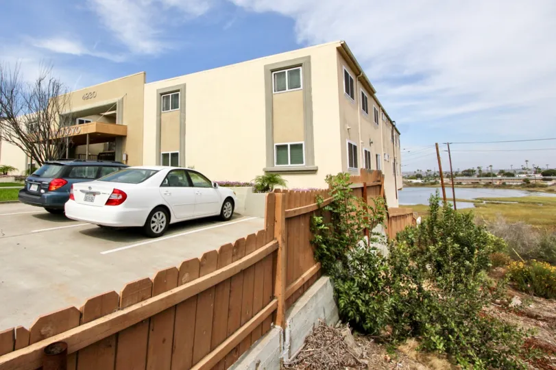 in On Montalvo beautiful area and nice bungalow and very attractive and clear area like a tourist area and nice color in this bungalow