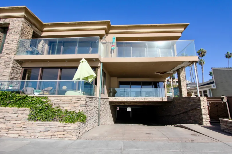 Oceanside Property available for business, home or pleasure