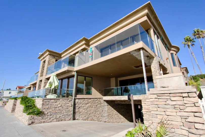 ALT="400 S The Strand Community at Oceanside in California"