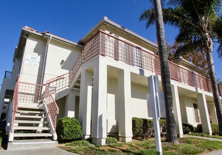 ALT="Avalon at Eagles Crossing Community at Oceanside in California"