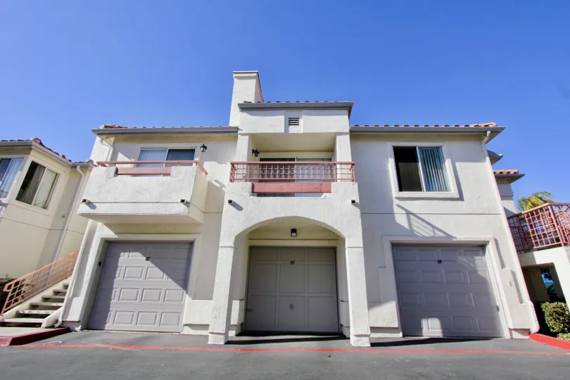 Avalon at Eagles Crossing, Oceanside, California, blue sky, grey door
