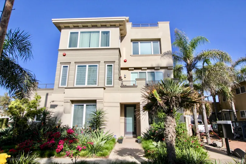 Azure Del Mar, Oceanside, California, blue sky, trees