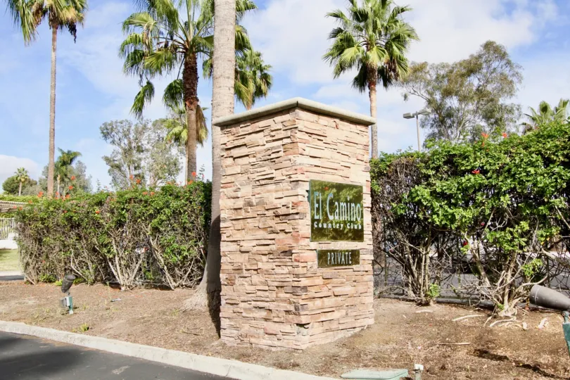 Camino Crest, Oceanside. California, sunny day, trees