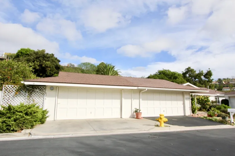 ALT="Camino Crest Community at Oceanside in California"