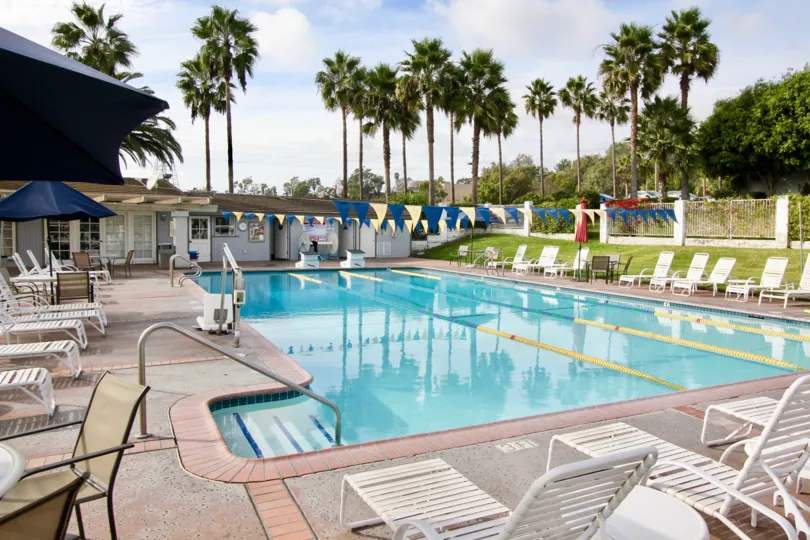 ALT="Camino Crest Community at Oceanside in California"